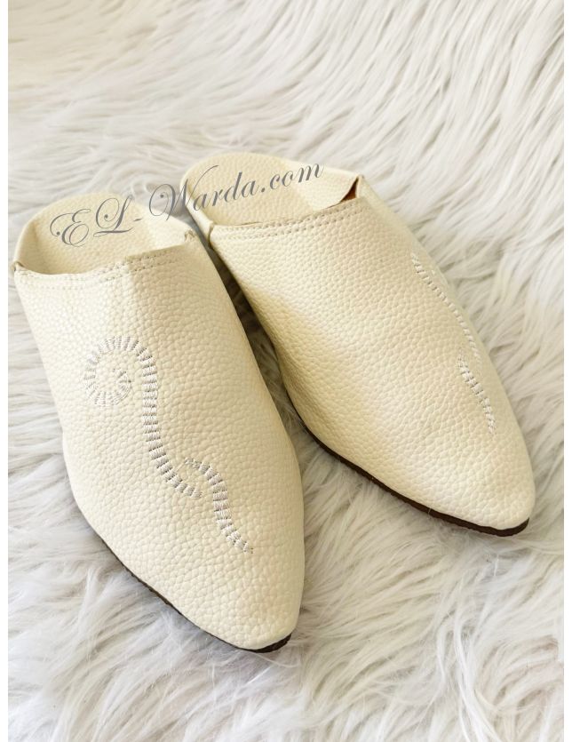 BABOUCHE ( khinjer ) blanc cassé خنجر