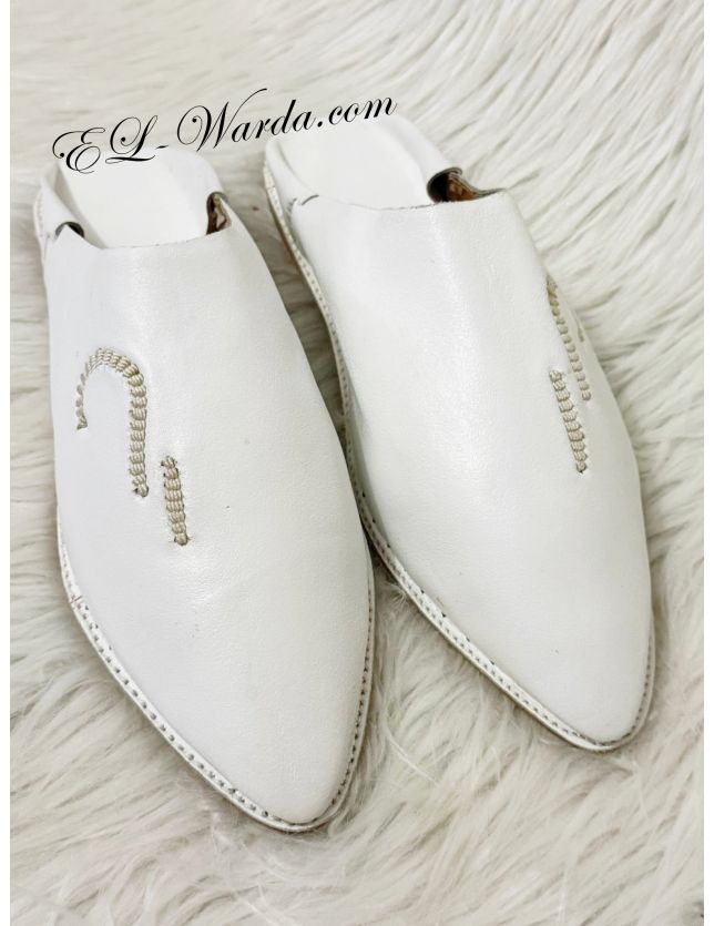 babouche  blanche