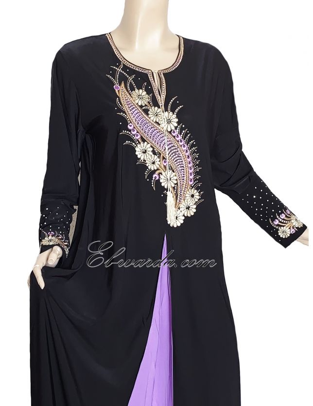 Abaya noir et violet.